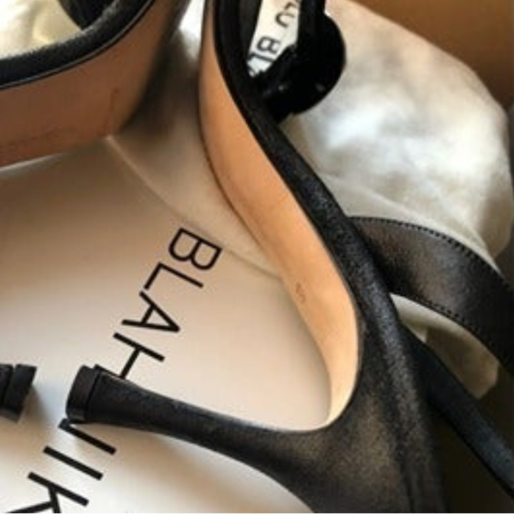 Manolo Blahnik Selunga Silk and Leather Slingback Sandals in Black - Picture 3 of 11